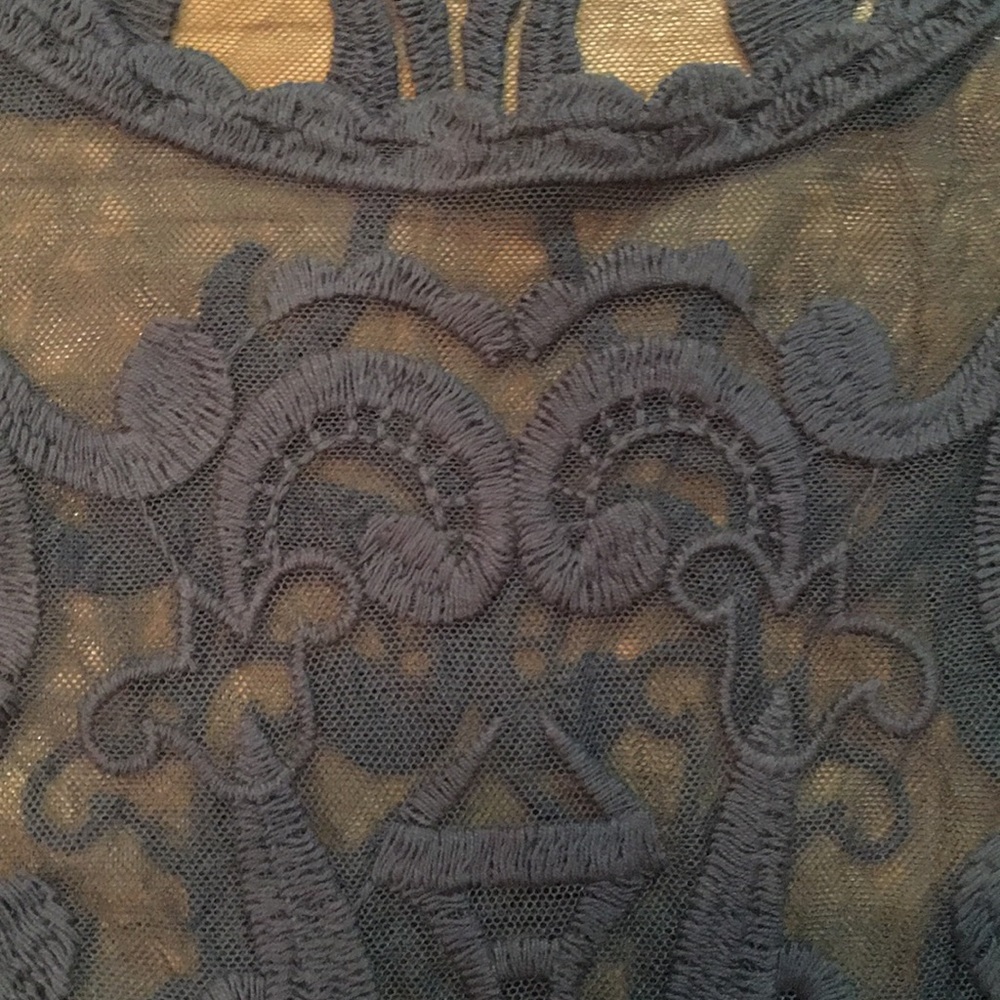 Sheer Lace Embroidered Patterned Top - Picture 3 of 5